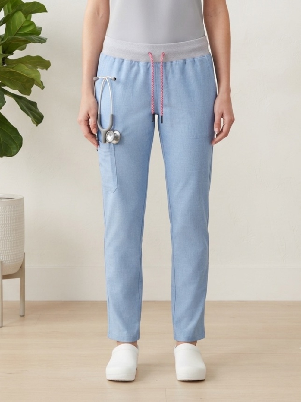 Jaanuu • Women’s 4-Pocket Relaxed Essentials Scrub Pants • Ceil Blue